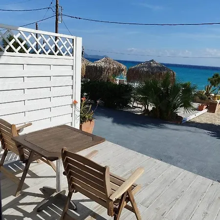 מורטרי Iliopoulos Apartments מראה חיצוני תמונה