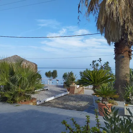מורטרי Iliopoulos Apartments מראה חיצוני תמונה