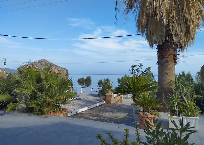 Iliopoulos Apartments